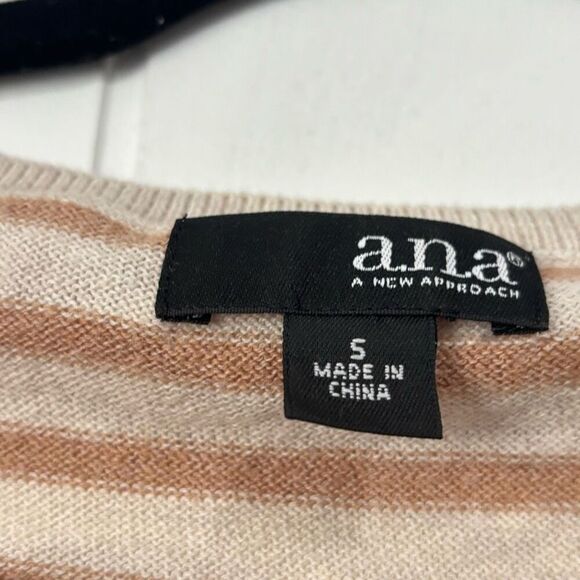 A.N.A a new approach Tan beige striped thin knit sweater size small - Picture 2 of 4